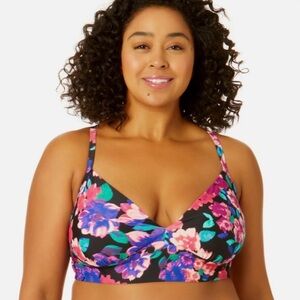 NWT Time and Tru Black Floral Swim Top